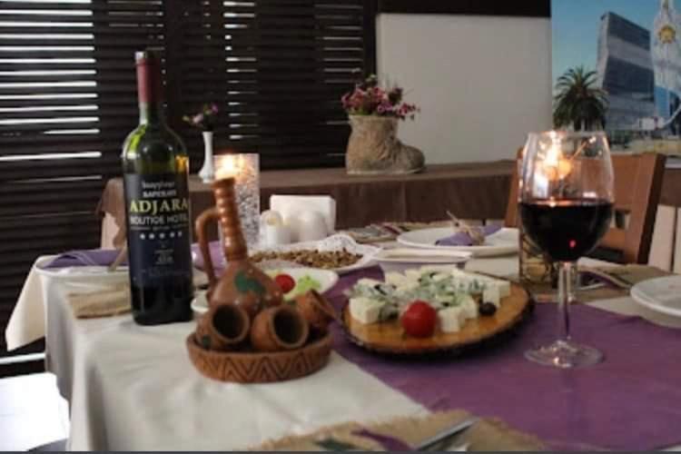 Adjara Boutique Hotel Batumi Eksteriør billede