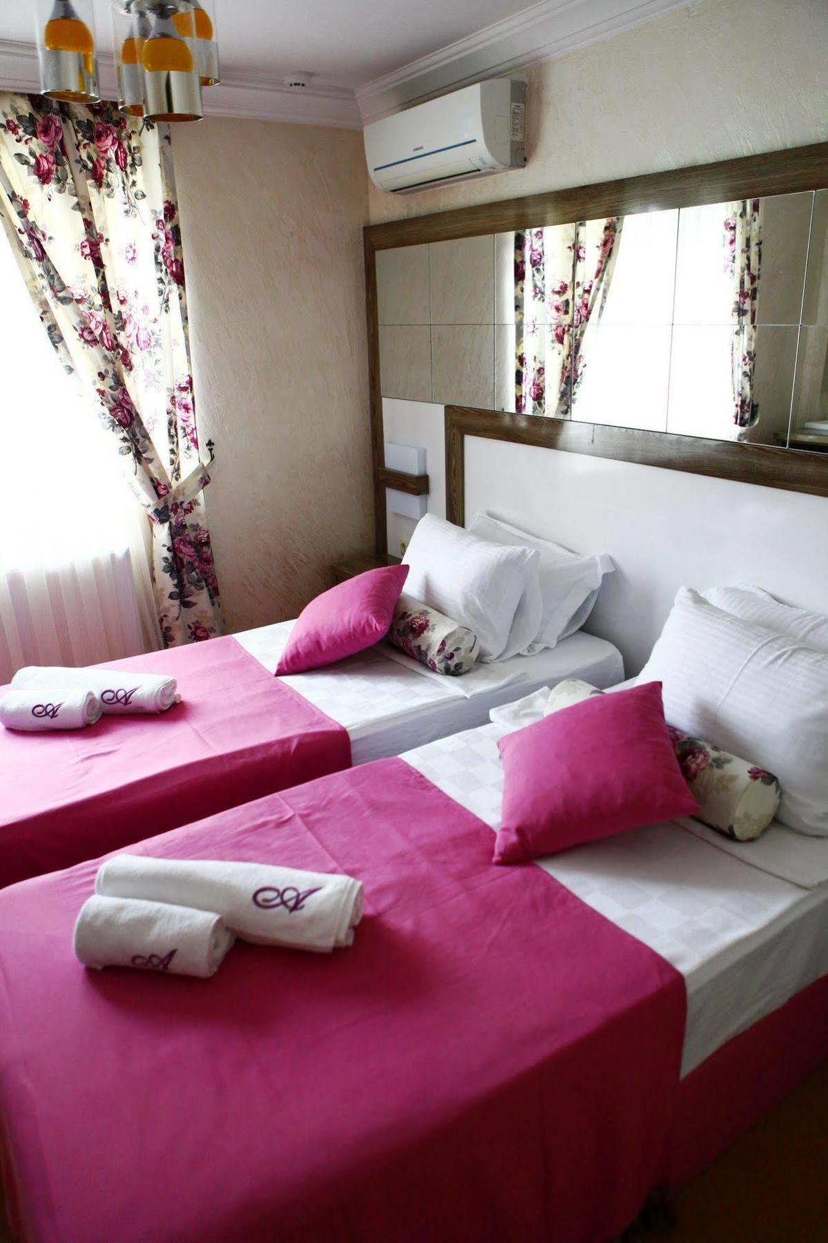 Adjara Boutique Hotel Batumi Eksteriør billede